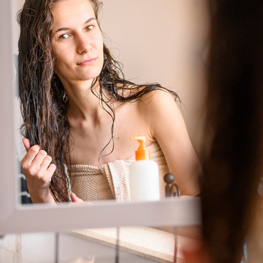 Odświeżamy włosy po lecie – jak zrobić to poprawnie?